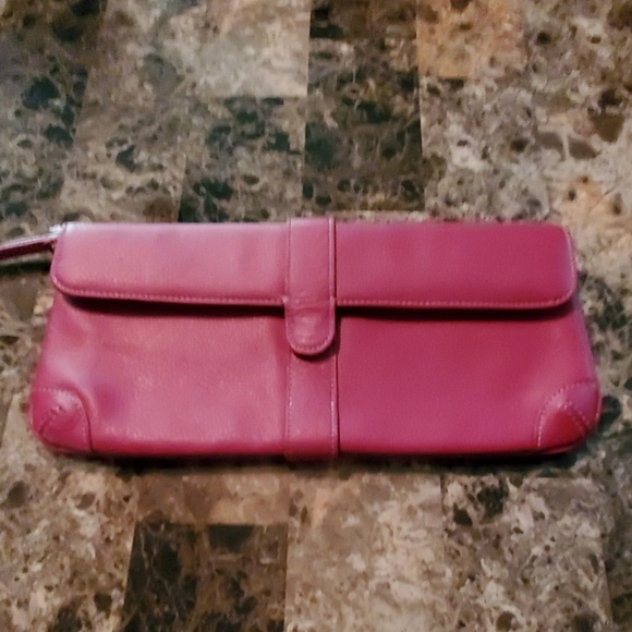 LOFT Handbags - Nwot Ann Taylor Loft clutch